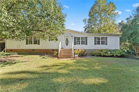 405 Mcfalls Circle