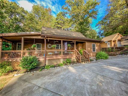 408 Old Knox Bridge Road sold home in Lakeshore Village, Fair Play, SC