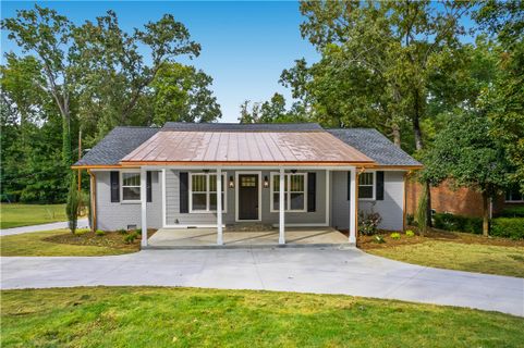 Previously sold for $660,000