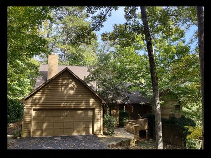17 Quartermaster Drive