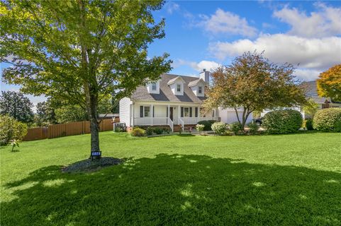 114 Hallmark Lane
