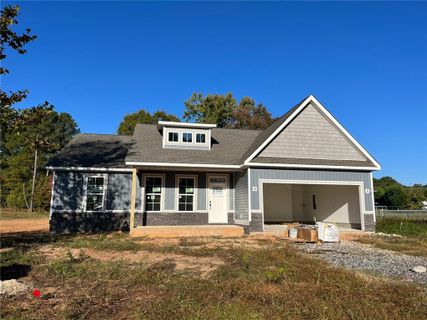 102 Irish Moss Drive