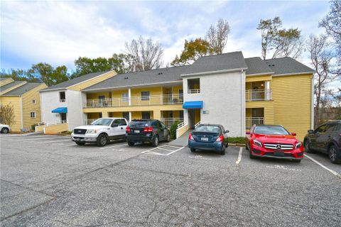 303 Northlake Drive