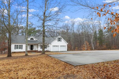Previously sold for $855,500