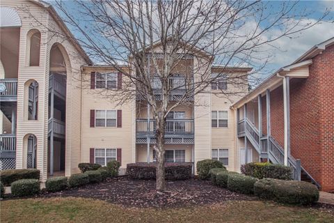 180 Wexford Drive 302