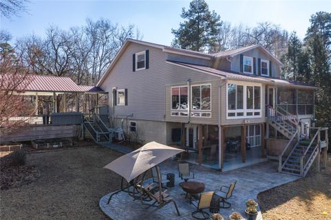 160 Sherry Lane