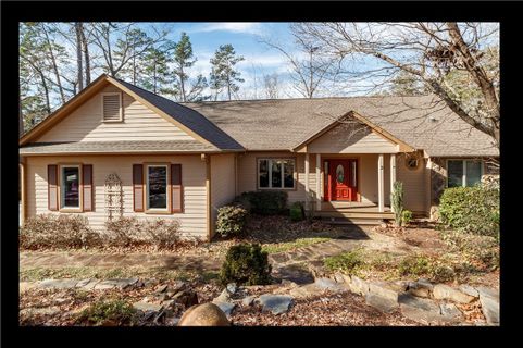2 Shiplight Court
