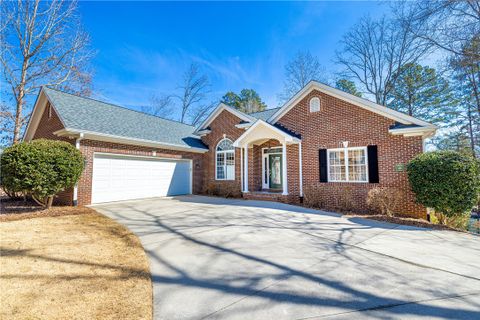 418 E Waterside Drive