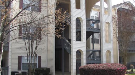 111 Wexford Drive Unit 301