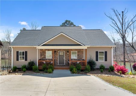 319 Coves End Point sold home in Sunset Pointe, Seneca, SC