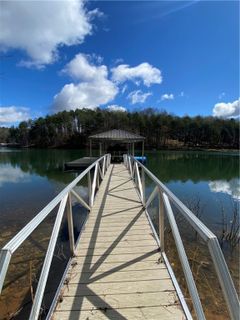 6 Oakley Loop