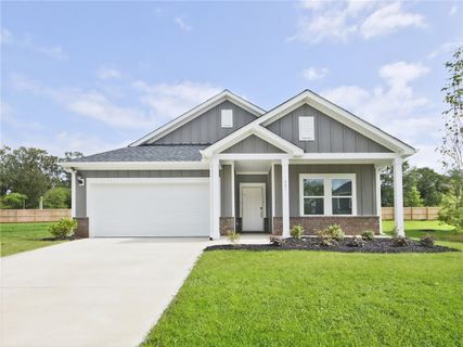 401 Roderick Lane
