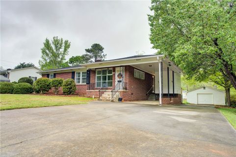 531 Forest Lane