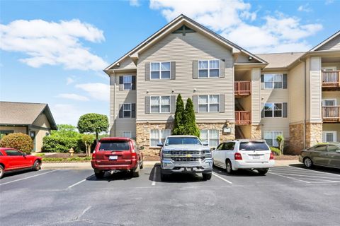 732 Harts Cove Way
