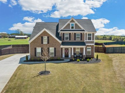 618 N Meadows Lane