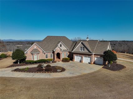 527 Paramount Drive sold home in Sunset Ridge On Radisson, Seneca, SC