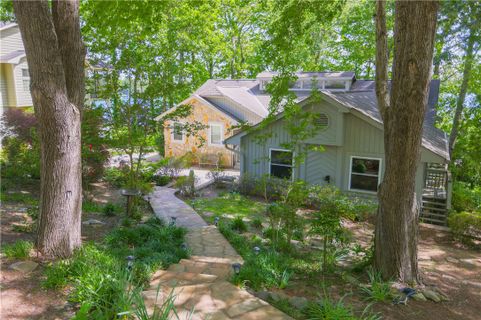 17 Spy Glass Lane