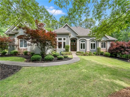207 Briarledge Drive