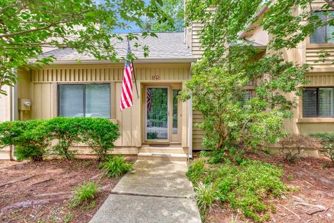 125 Harbor Lights Drive