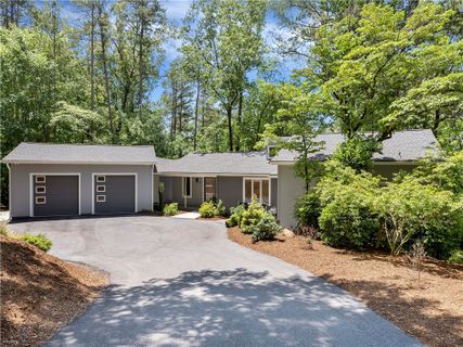 7 Beach Court