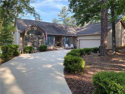 1 Lighthouse Court