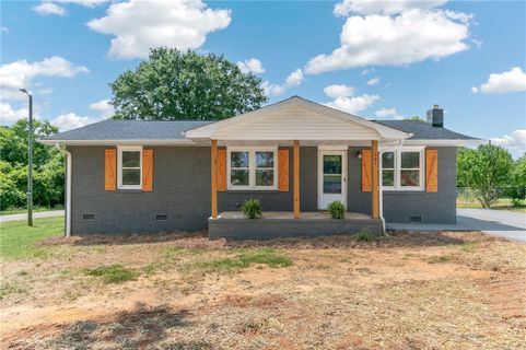 101 Carson Drive sold home in Camelot, Starr, SC