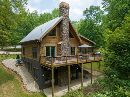 831 Lenore B Lane sold home in State Park Estate, Mountain Rest, SC