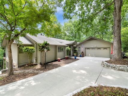 506 Long Reach Drive