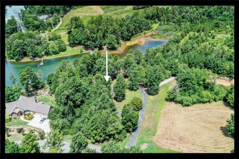 126 Island Drive Lot 76 sold home in Highland Lake Keowee, Six Mile, SC