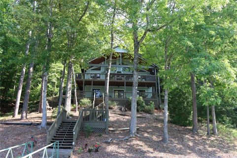 51 Mainsail Drive