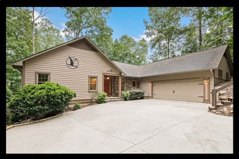 3 Navigator Court