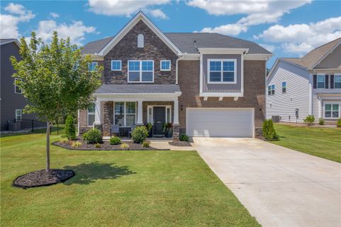405 N Oak Crest Drive