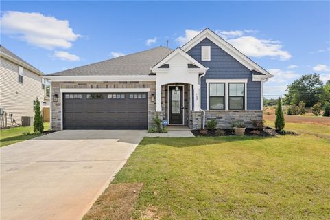 102 Laurel Oak Drive