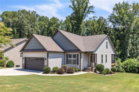 15 Woodhaven Way