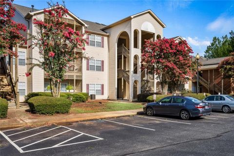 141 Wexford Drive 203