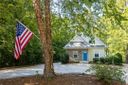 109 W Waters Edge Lane sold home in West Union, SC