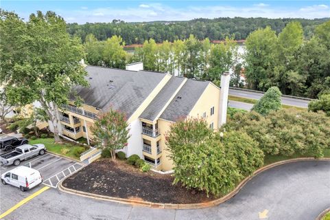 108 Northlake Drive