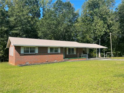 912 Fairfield Drive sold home in Woodburn, Seneca, SC