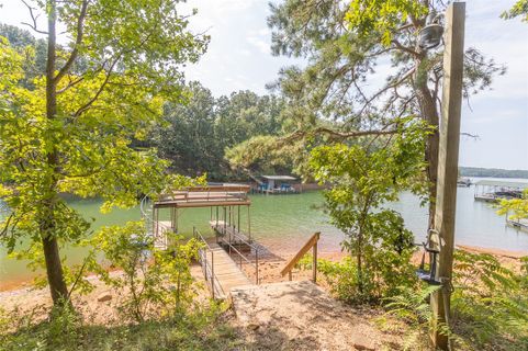 124 Midwood Drive