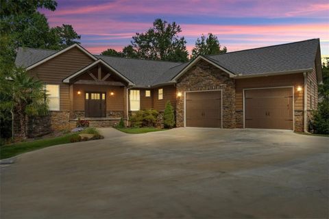 135 Moonlight Drive Drive