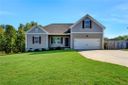 183 Sunny Point Loop sold home in Central, SC