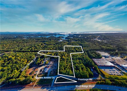 31.54 Acres Frontage Road 31.66 Acres Keowee