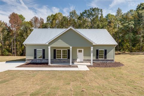 302 Lakeshore Drive