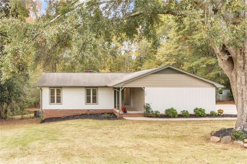105 Wedgewood Drive