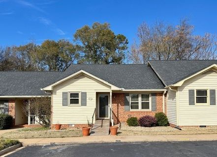 2041 Cardinal Park