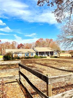 135 Acker Road sold home in No Subdivision, Belton, SC