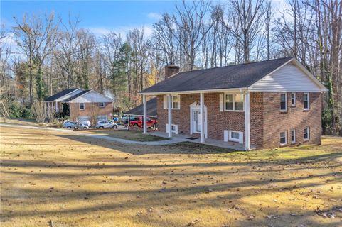 7000 Longshore Avenue sold home in Bayshore, Seneca, SC