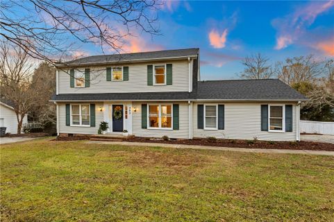 302 Stallings Road