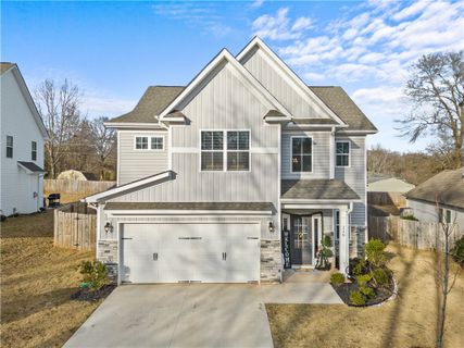 Previously sold for $335,000