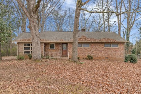 207 Mulberry Avenue sold home in Sunny Acres, Clemson, SC